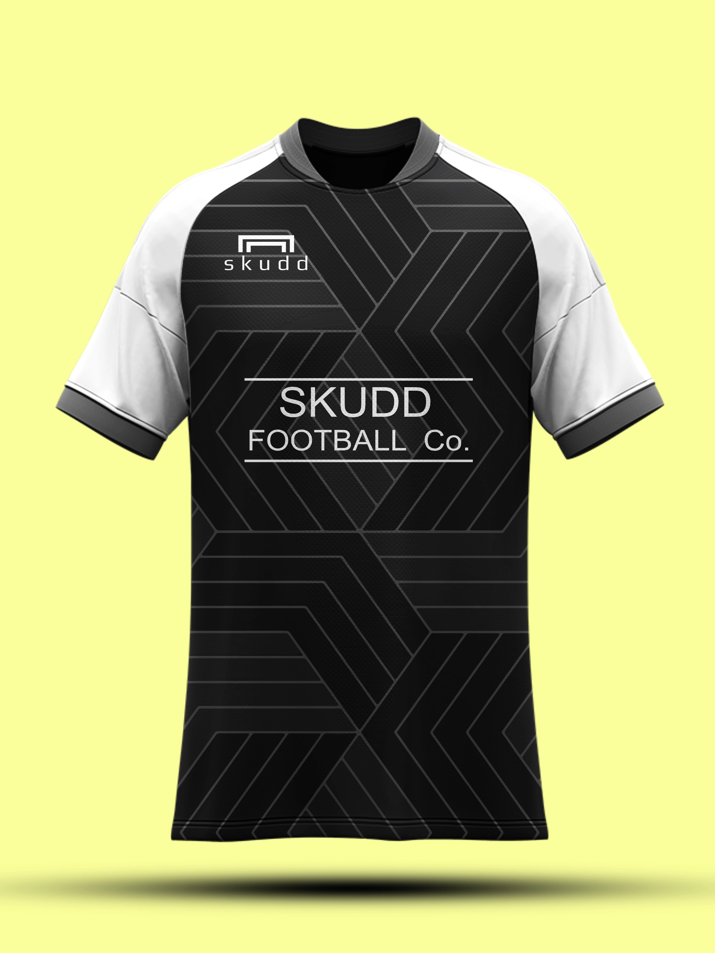 SKUDD-006 Rota — siyah gövdeli, beyaz raglan kollu şevron desenli forma tasarımı